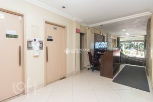 Image 34 - 301068