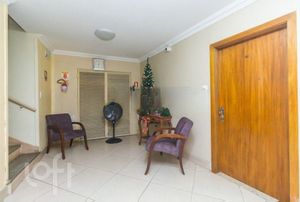 Image 33 - 301068