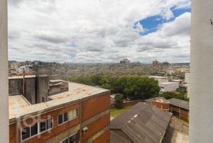 Image 24 - 301068