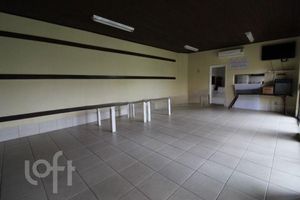 Image 21 - 301075