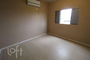 Image 4 - 301075