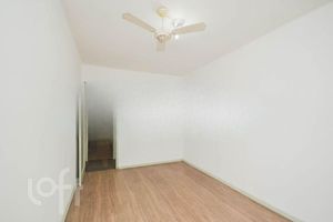 Image 19 - 301265