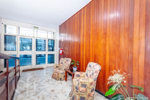 Image 28 - 301295