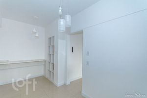 Image 4 - 301295