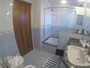 Image 17 - 301301