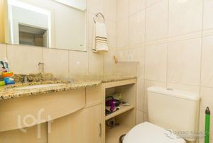Image 15 - 301461