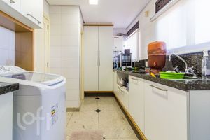 Image 32 - 301475