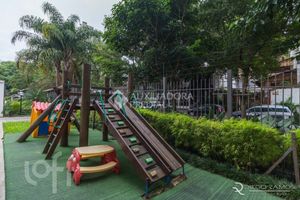 Image 26 - 301505