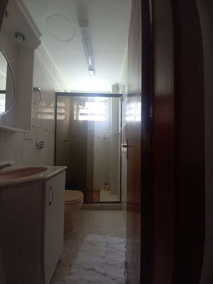Image 3 - 301812