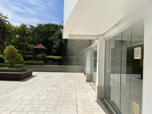Image 21 - 302026