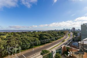 Image 43 - 302059