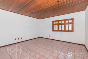 Image 31 - 302078