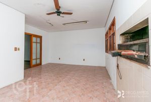 Image 17 - 302078
