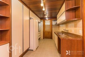 Image 15 - 302116
