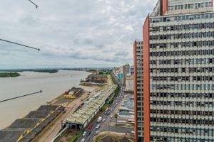 Image 10 - 302119