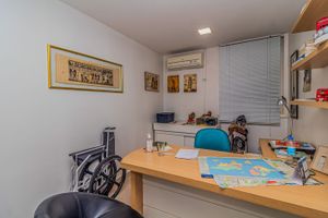 Image 11 - 302162