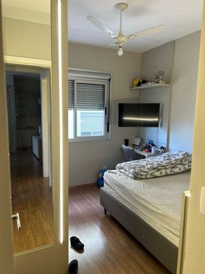 Image 12 - 302168