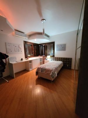 Image 20 - 302169
