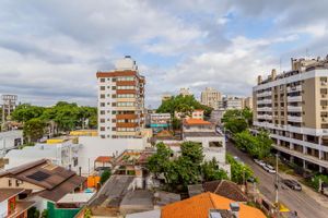 Image 15 - 302195