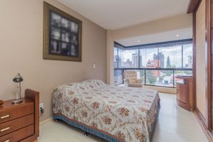 Image 15 - 302197