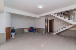 Image 43 - 302229