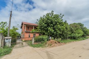 Image 26 - 302246