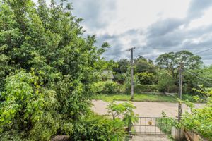 Image 14 - 302246
