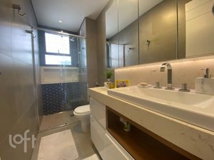 Image 19 - 302299