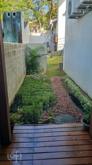 Image 2 - 302320