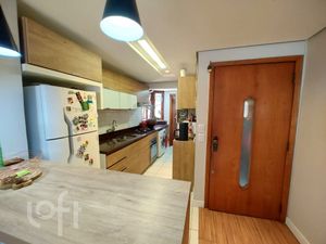 Image 11 - 302330