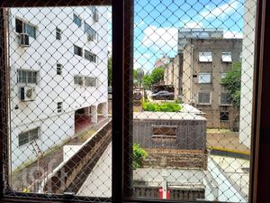 Image 9 - 302330