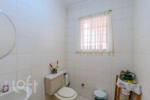 Image 21 - 302342