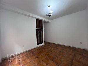 Image 19 - 302342