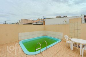 Image 13 - 302342