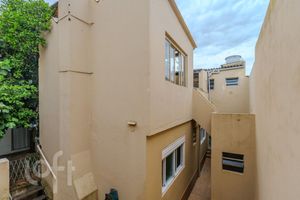 Image 15 - 302342