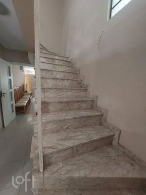 Image 18 - 302352