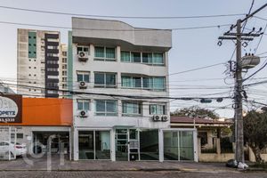 Image 30 - 302377