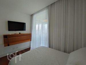 Image 10 - 302392
