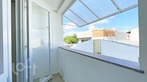 Image 30 - 302404
