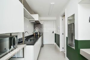 Image 4 - 302417