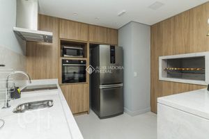 Image 21 - 302417