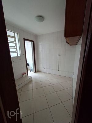 Image 7 - 302424