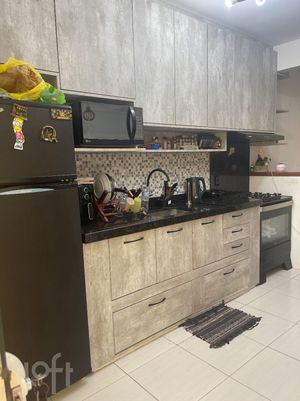 Image 6 - 302446