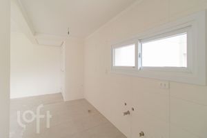 Image 3 - 302487