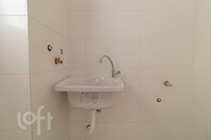 Image 7 - 302487