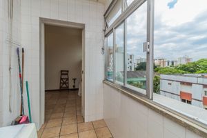 Image 21 - 302519