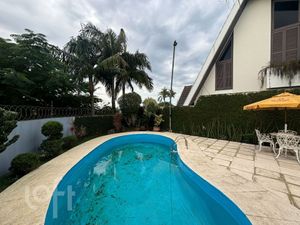 Image 18 - 302523