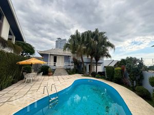 Image 19 - 302523