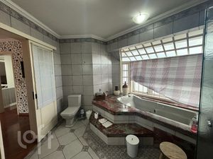 Image 28 - 302523
