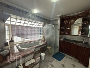 Image 26 - 302523